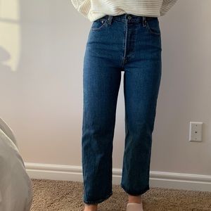 Levi’s Ribcage Straight Medium-Wash 29W 27L